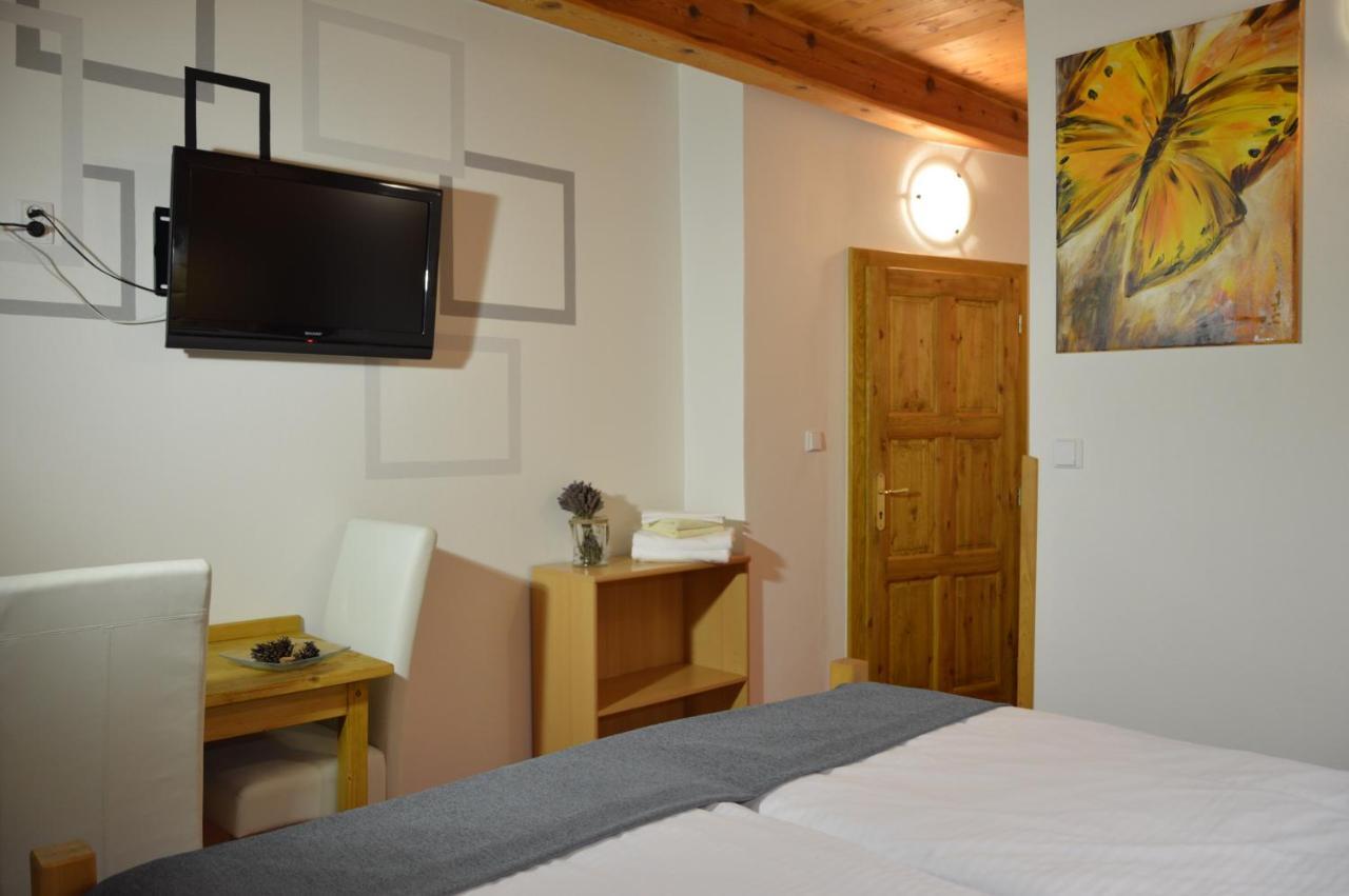 Statek 3 - Wellness & Spa Hotel Hluboka nad Vltavou Ngoại thất bức ảnh